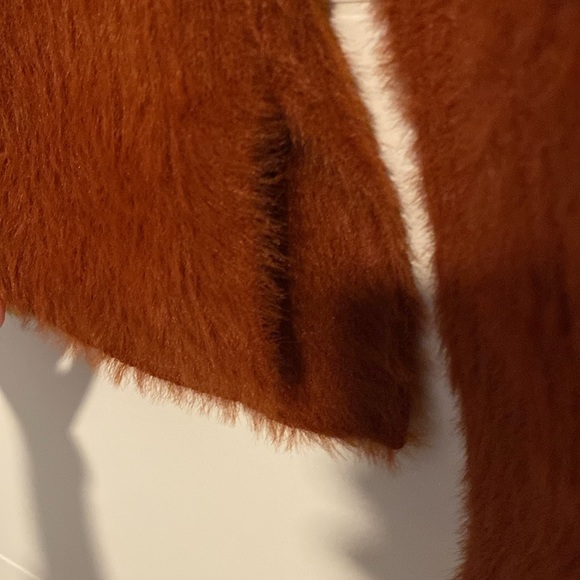 Banana Republic Soft Crew Neck Sweater. Size M - Picture 4 of 4